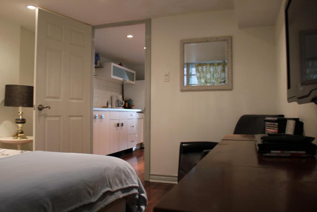 تورونتو Downtown Home Inn B&B الغرفة الصورة